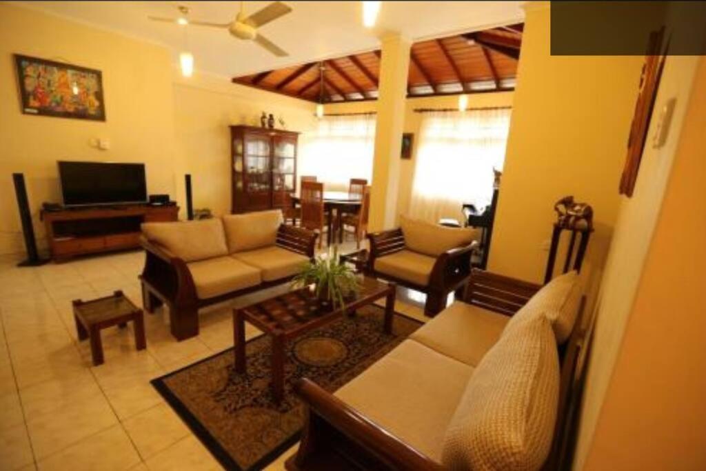 Reverie Hill Bungalow, 康提 外观 照片